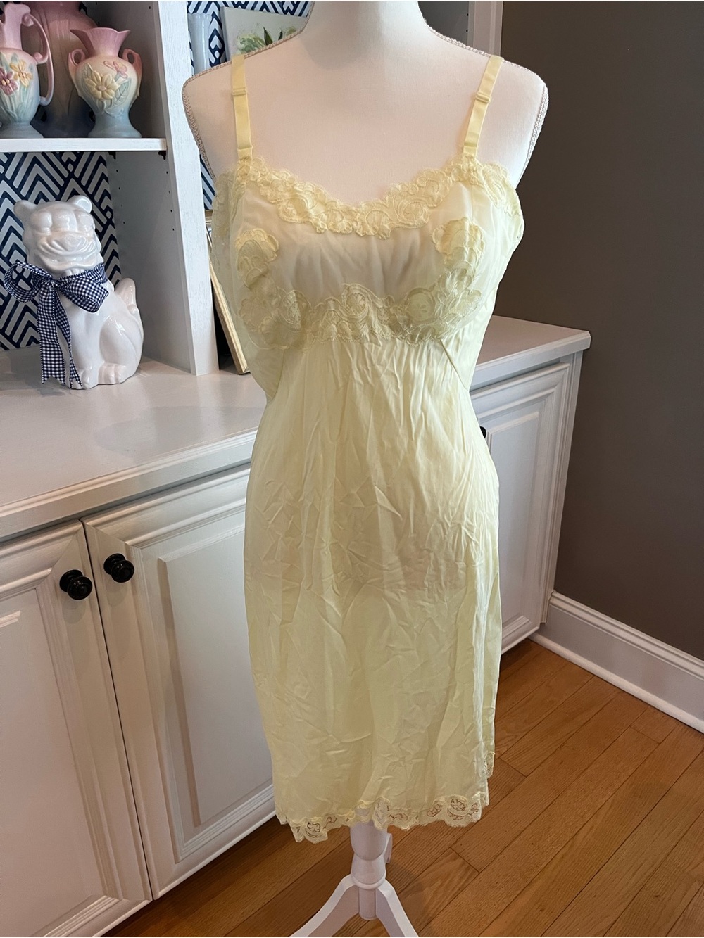 Vintage Women's Yellow Lace-Trim Slip Dress
